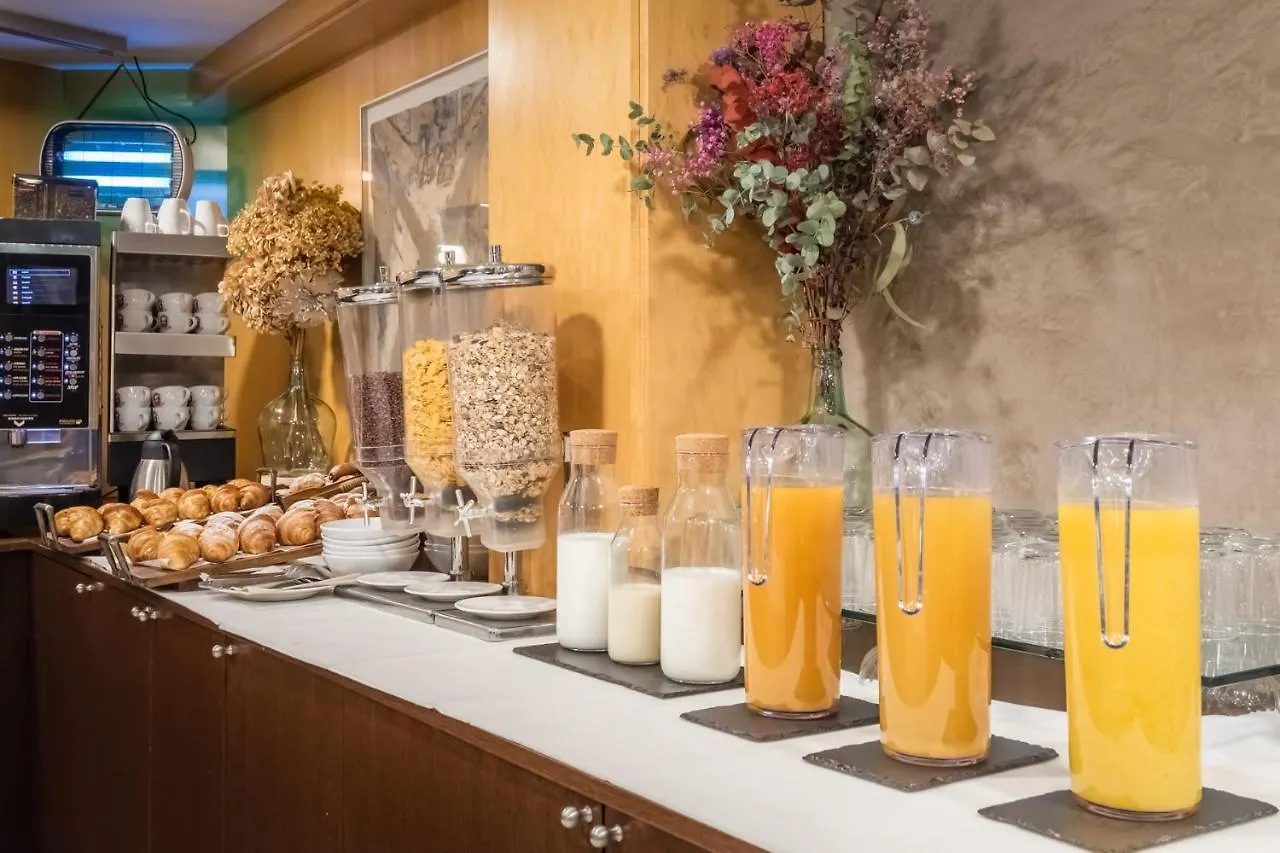 Hotel Madanis L'Hospitalet de Llobregat 4*, Barcelona